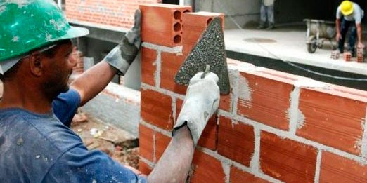 Equipe econômica prevê primeiro ano de abertura de vagas formais desde 2014